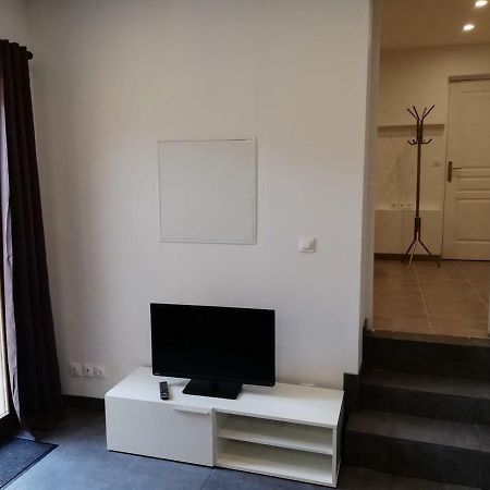 Maison Duplex & Appartement Sur Cour La Ferté-Gaucher Zewnętrze zdjęcie