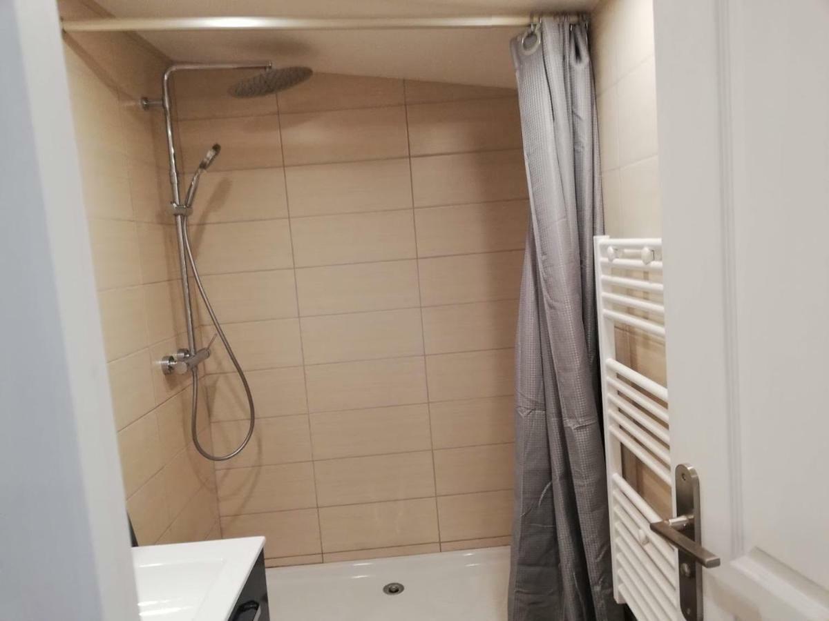 Maison Duplex & Appartement Sur Cour La Ferté-Gaucher Zewnętrze zdjęcie
